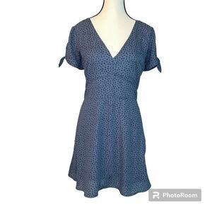 Abercrombie & Fitch English Blue Leopard Print Tie Sleeve Smocked Dress Size S